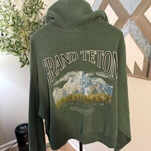 Abercrombie Grand Teton Cropped Hoodie